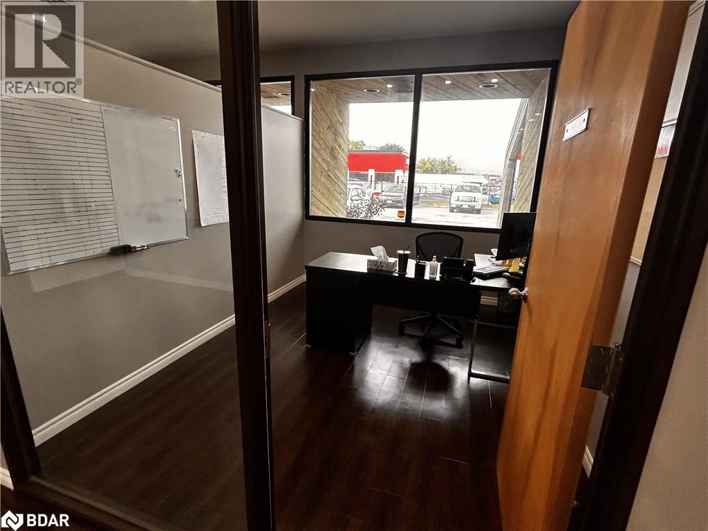 49 Essa Road Unit# 1, Barrie, Ontario  L4N 3K4 - Photo 13 - 40773699