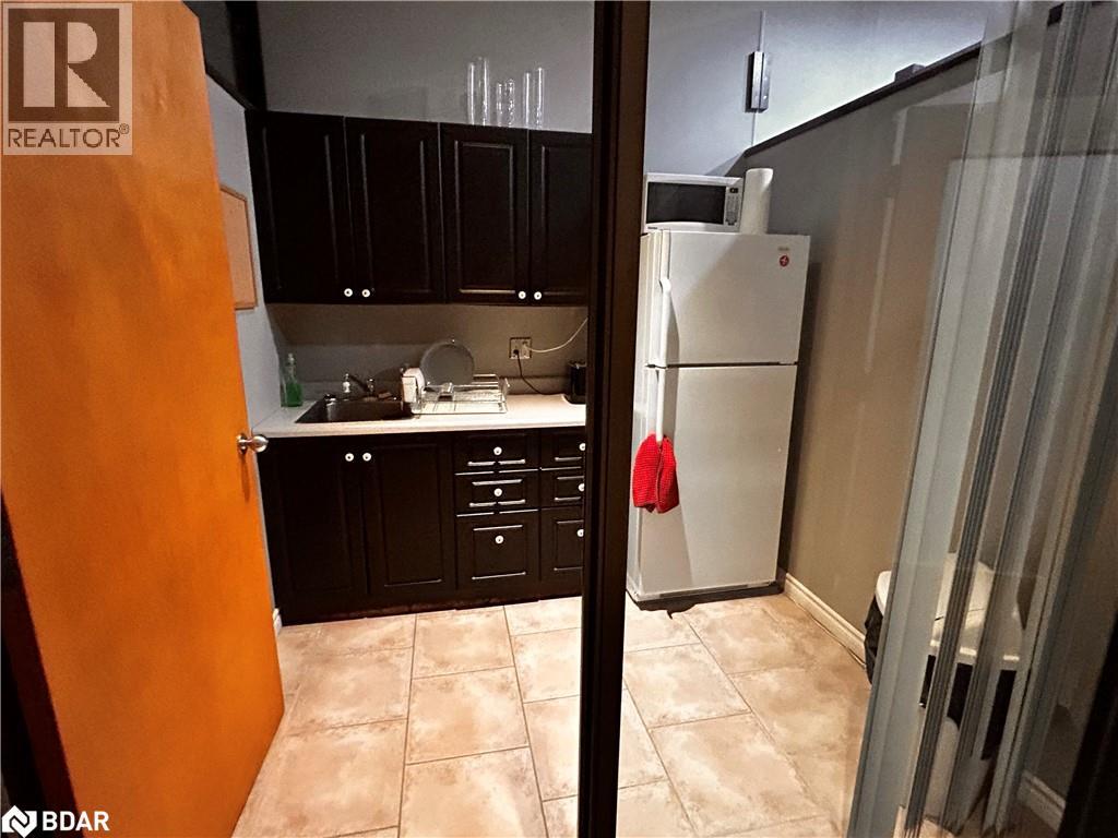 49 Essa Road Unit# 1, Barrie, Ontario  L4N 3K4 - Photo 17 - 40773699