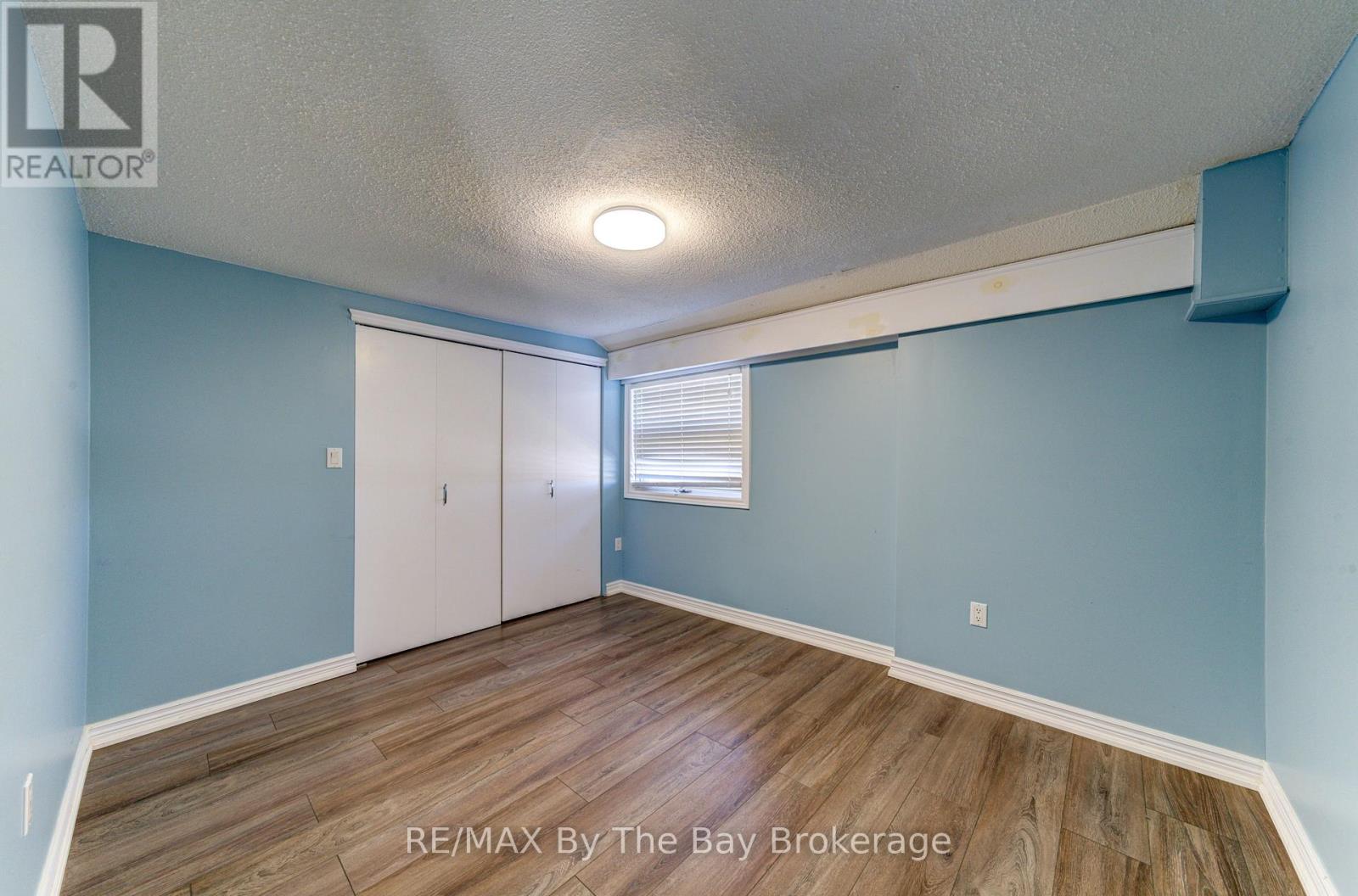 15 Willow Street, Wasaga Beach, Ontario  L9Z 2L4 - Photo 16 - S12567990