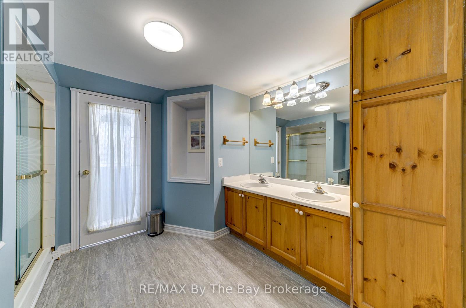 15 Willow Street, Wasaga Beach, Ontario  L9Z 2L4 - Photo 17 - S12567990