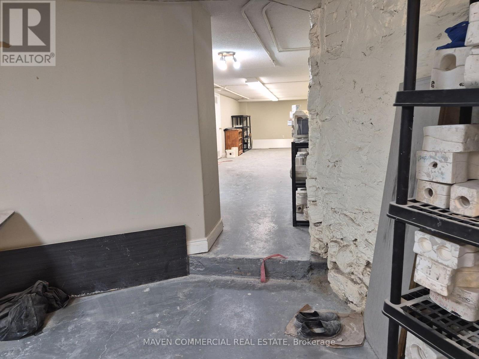 45 Dunlop Street E, Barrie, Ontario  L4M 1A2 - Photo 12 - S12585004