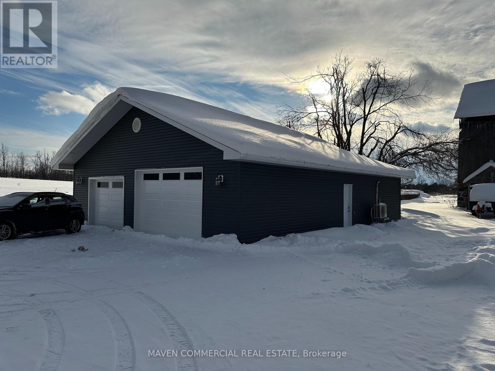 932 Line 15 N, Oro-Medonte, Ontario  L3V 8H8 - Photo 1 - S12640790