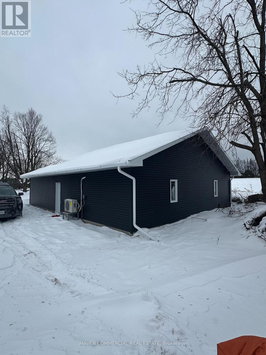 932 Line 15 N, Oro-Medonte, Ontario  L3V 8H8 - Photo 3 - S12640790