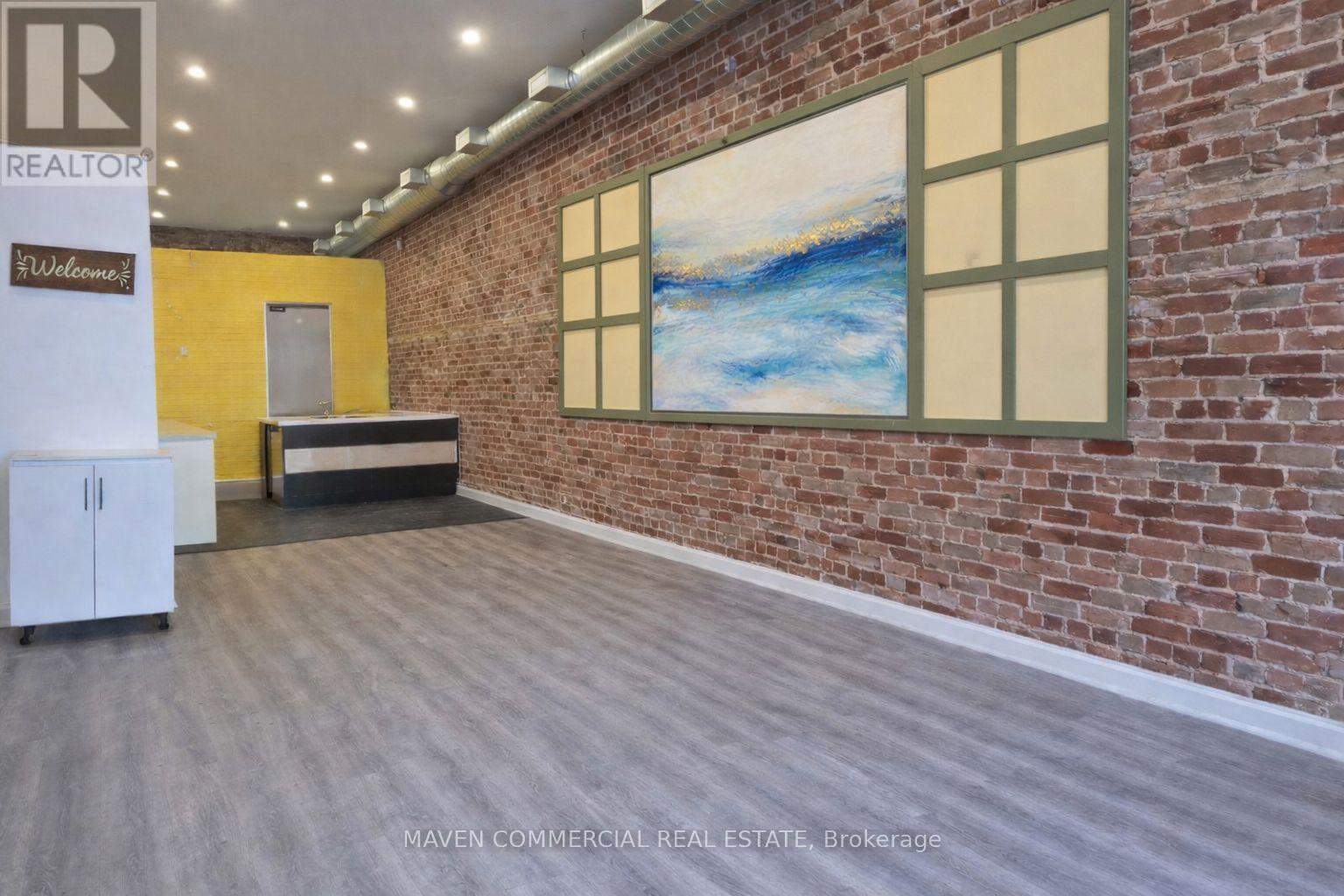 58 Dunlop Street E, Barrie, Ontario  L4M 1A3 - Photo 4 - S12722886