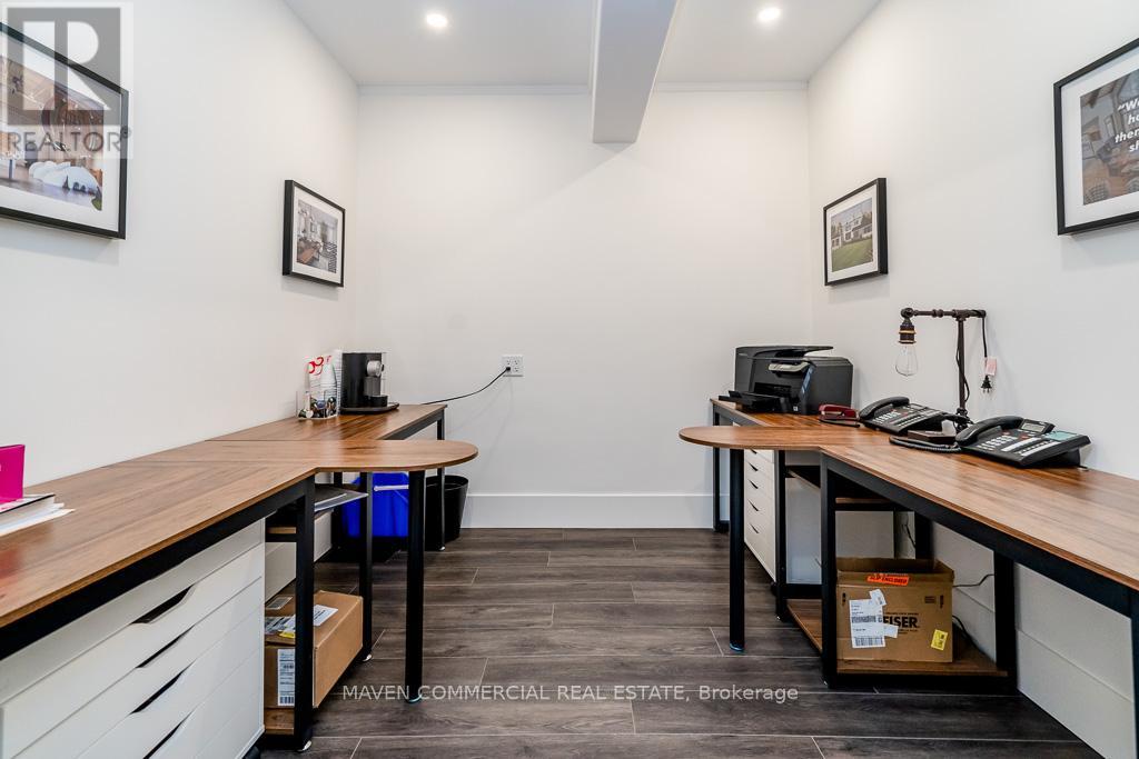 28 Ross Street, Barrie, Ontario  L4N 1E9 - Photo 11 - S12766502