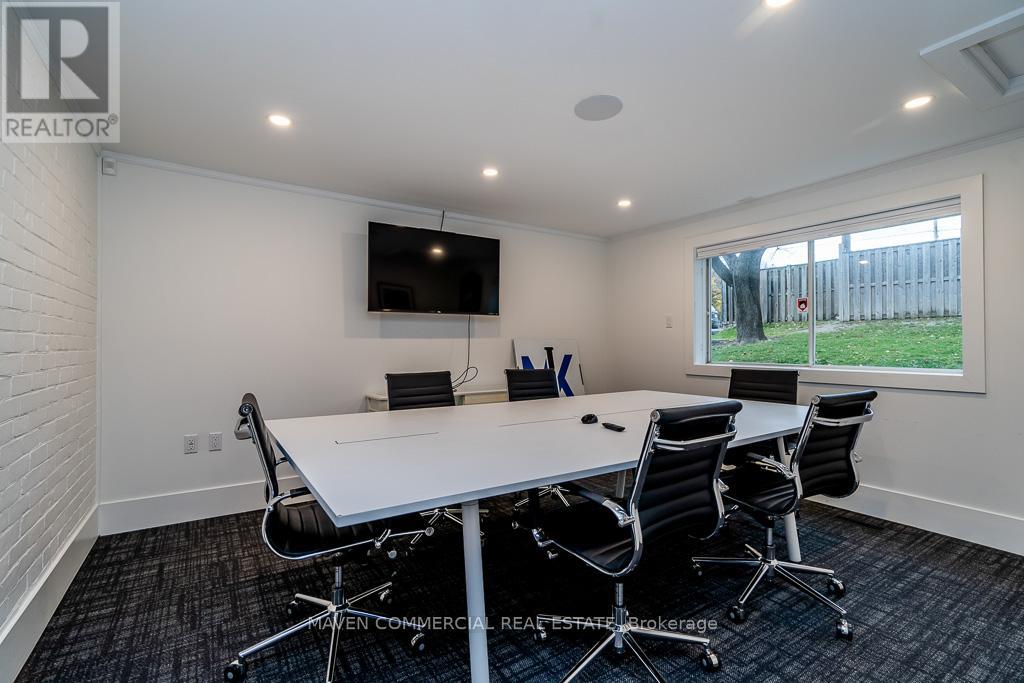 28 Ross Street, Barrie, Ontario  L4N 1E9 - Photo 5 - S12766502
