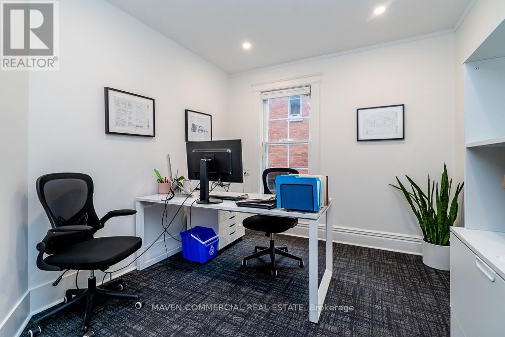 28 Ross Street, Barrie, Ontario  L4N 1E9 - Photo 6 - S12766502