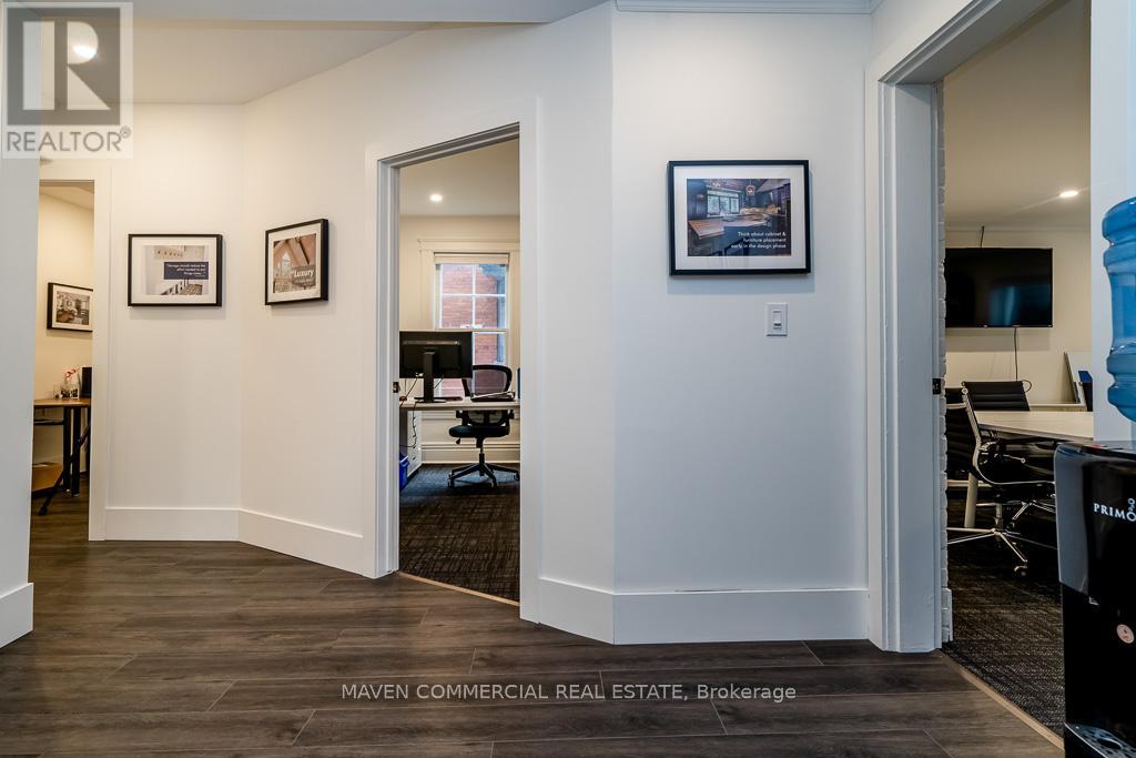 28 Ross Street, Barrie, Ontario  L4N 1E9 - Photo 8 - S12766502