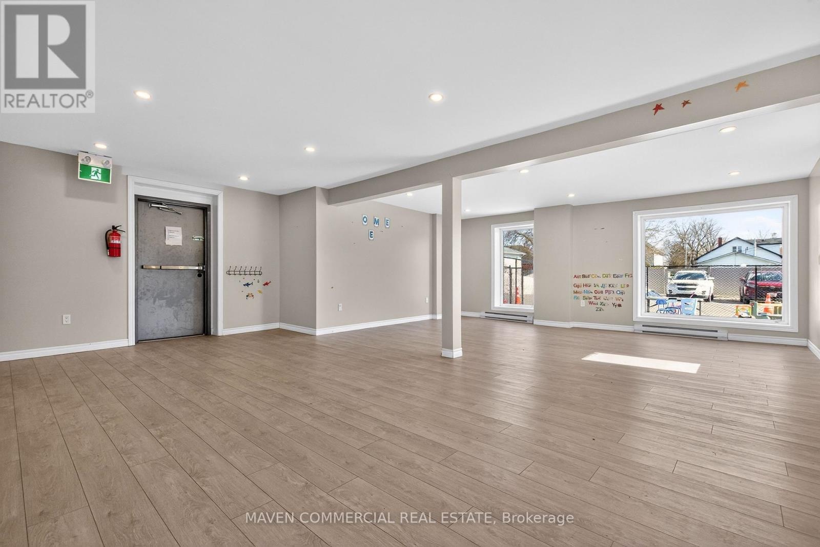 105 - 9 Queen Street W, Springwater, Ontario  L0L 1P0 - Photo 2 - S13047184