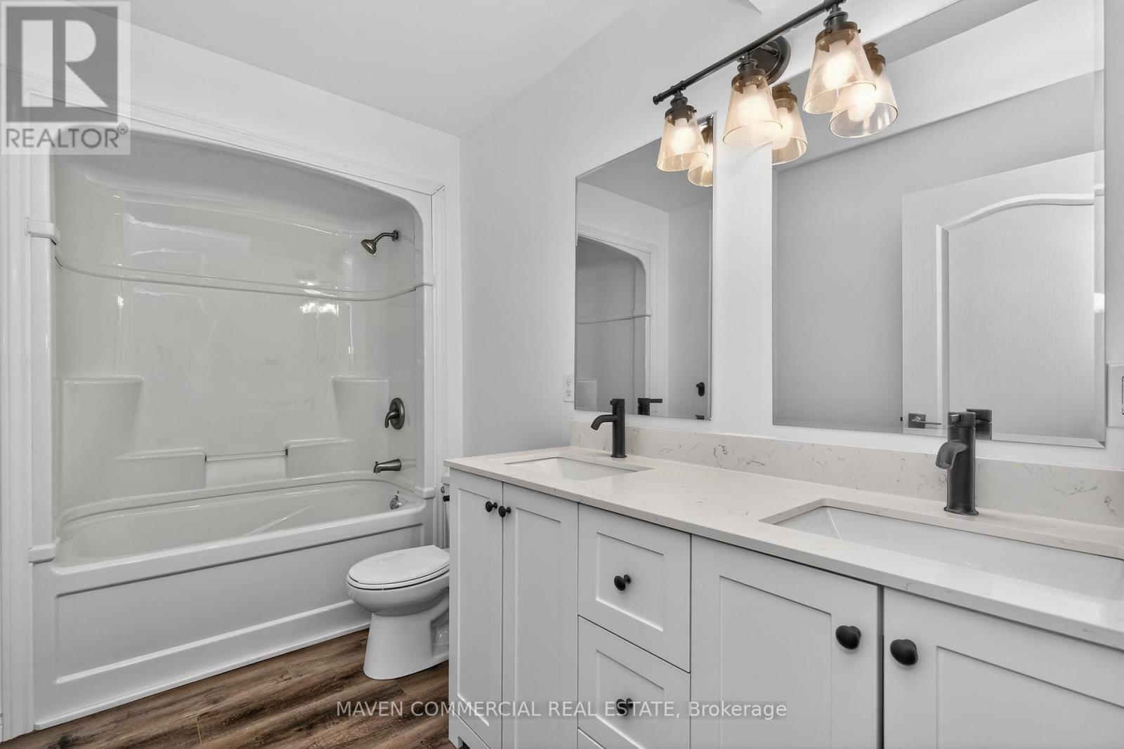 9 Queen Street W, Springwater, Ontario  L0L 1P0 - Photo 21 - S13047244