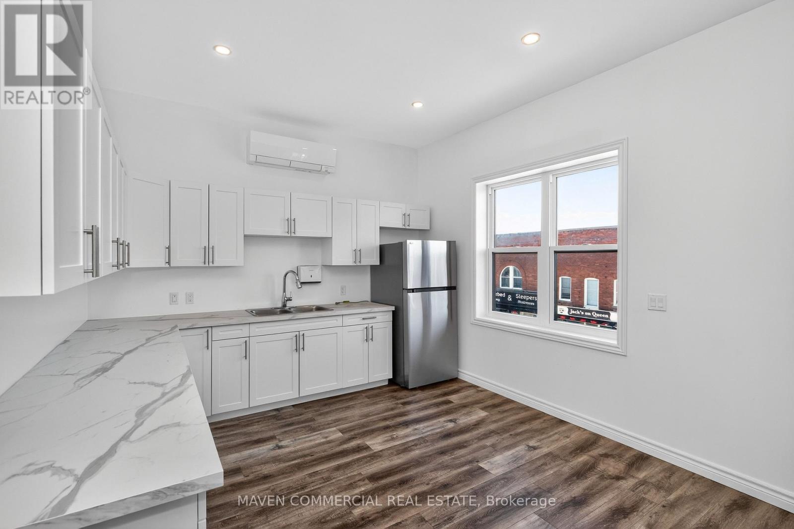9 Queen Street W, Springwater, Ontario  L0L 1P0 - Photo 22 - S13047244