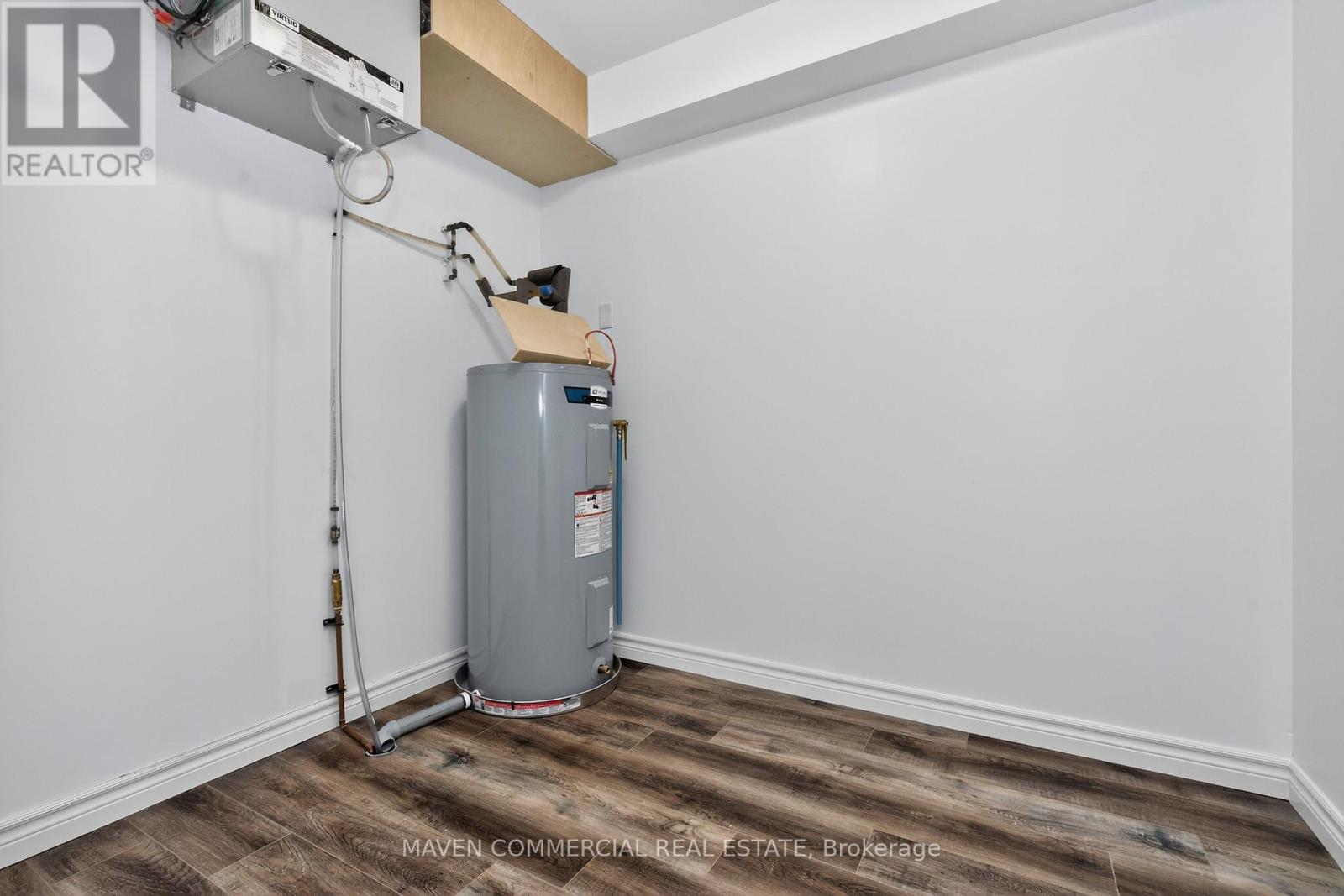 9 Queen Street W, Springwater, Ontario  L0L 1P0 - Photo 31 - S13047266